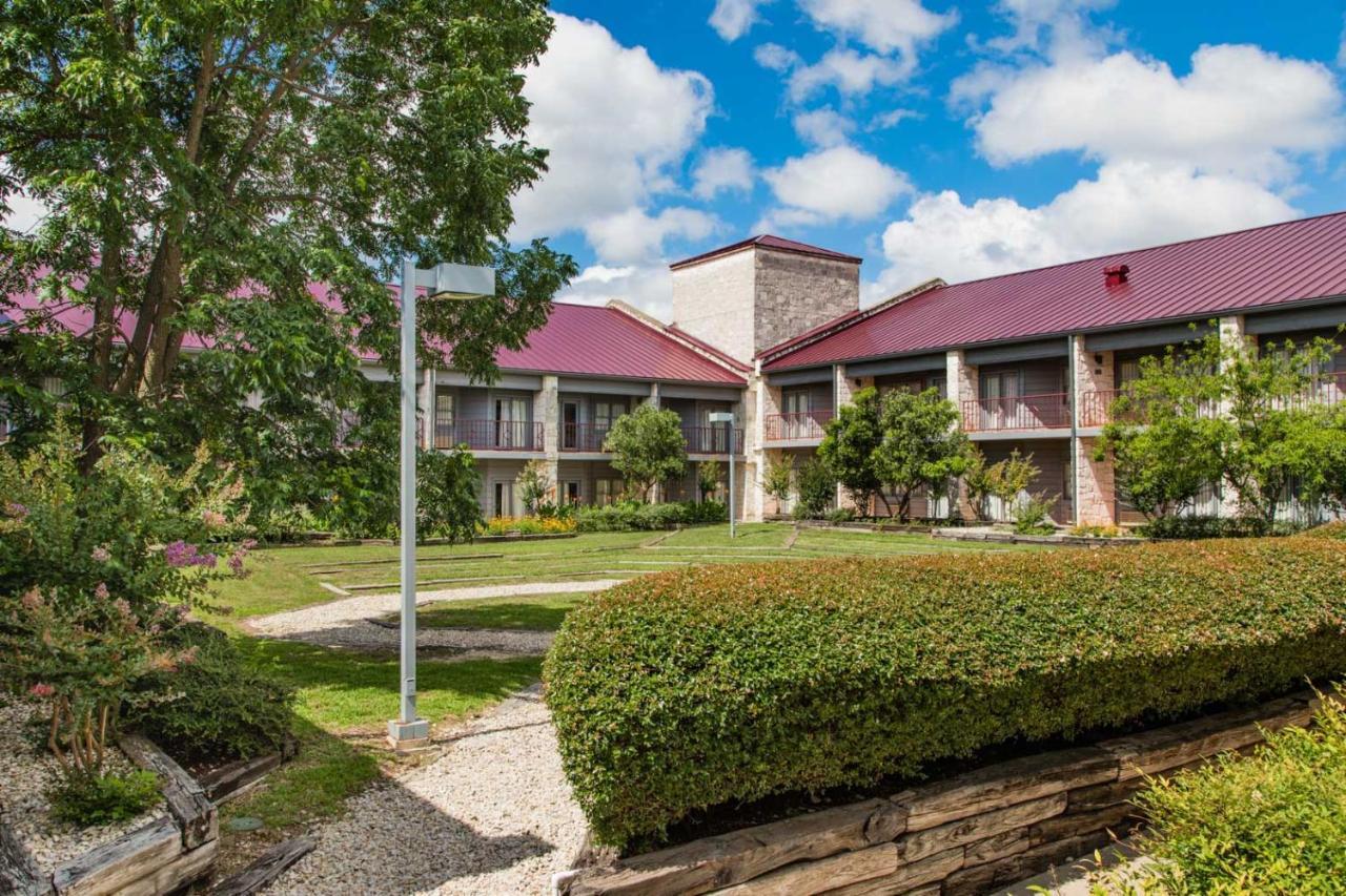 Y O Ranch Hotel And Conference Center Kerrville Eksteriør bilde